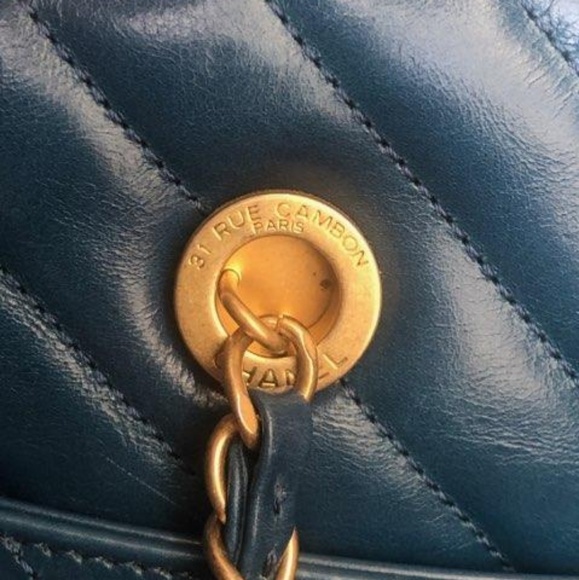 Authentic Chanel Purse - Picture 7 of 8